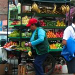 fruit-vendor-miraflores-lima-peru