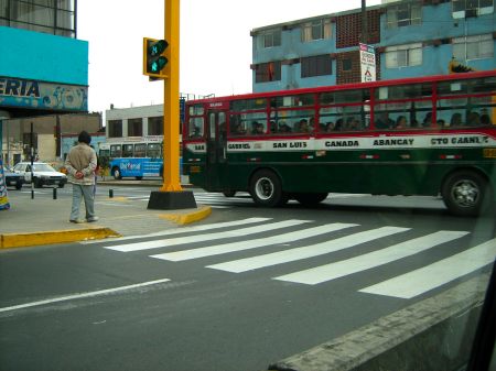 public-buses-peru-lima