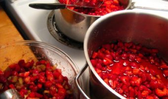 macerating-berries-2