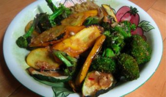 buddha-bowl-with-zucchini-broccoli-brown-rice-and-miso-tamari-dressing