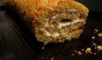 gluten-free-jelly-roll-cake-with-marshmallow-cream