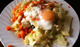 poached-egg-on-roasted-cauliflower-carrot-hash