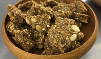 raw-dehydrated-granola-academie-vegetale-1