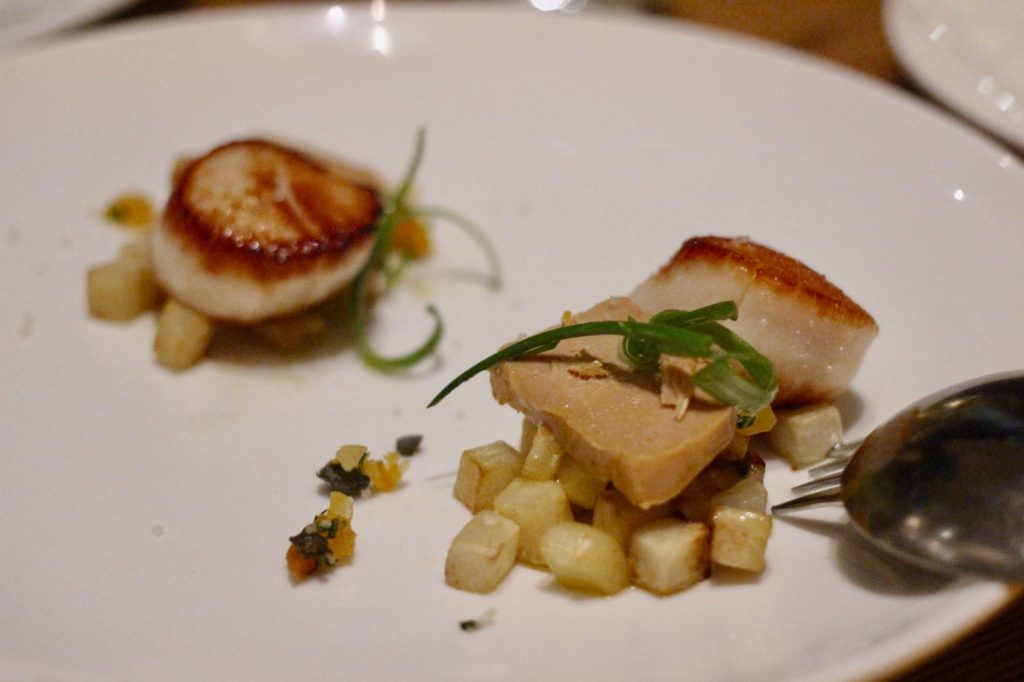 seared-scallop-foie-gras-mousse-cote-nord-montreal-en-lumiere-ikanos-2018