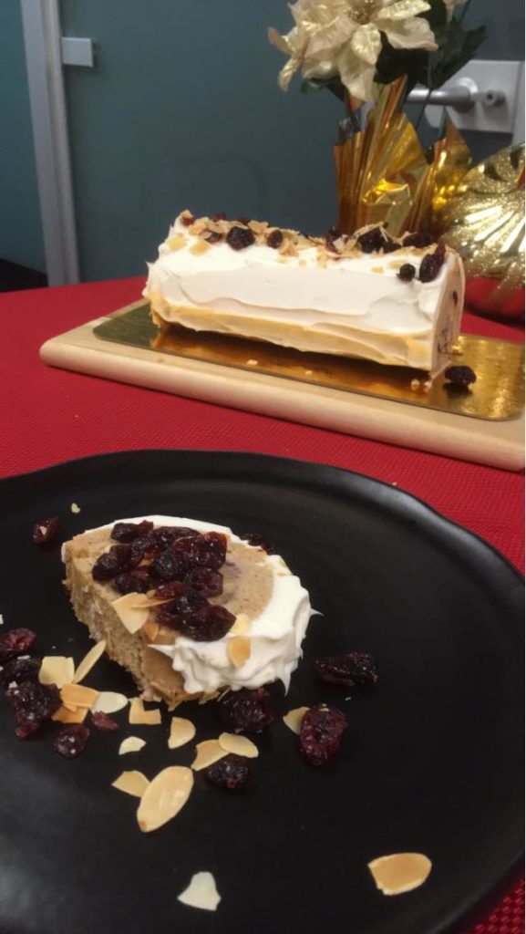 where to buy gluten free vegan yule log buche de Noel in montreal at LOV restaurant