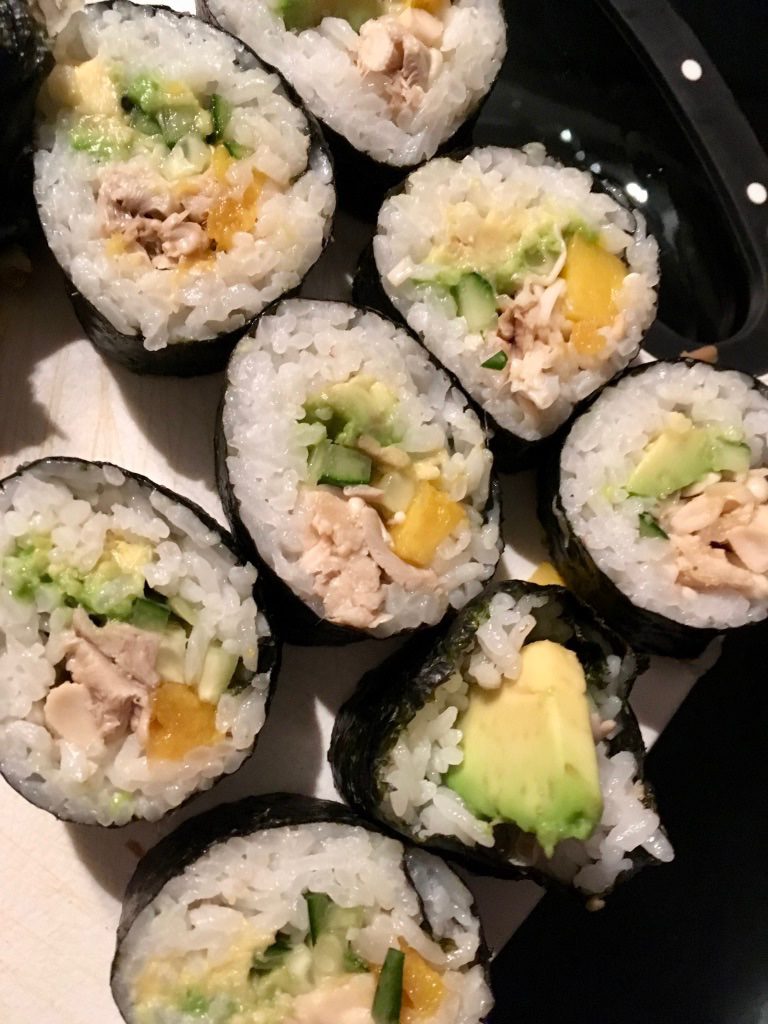 jackfruit-avocado-sushi-vegan