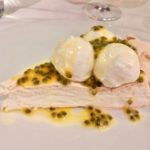 monarque-passionfruit-pavlova