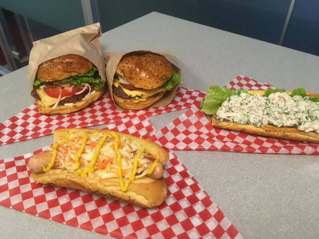 food-trucks-montreal-amie-watson