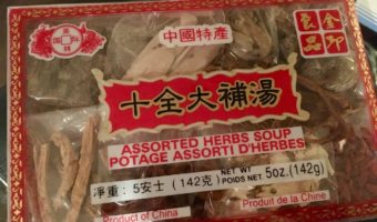 Chinese-healthy-herb-soup-ginseng