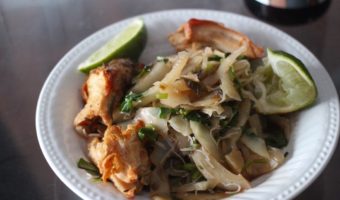 chicken-pad-thai-cabbage