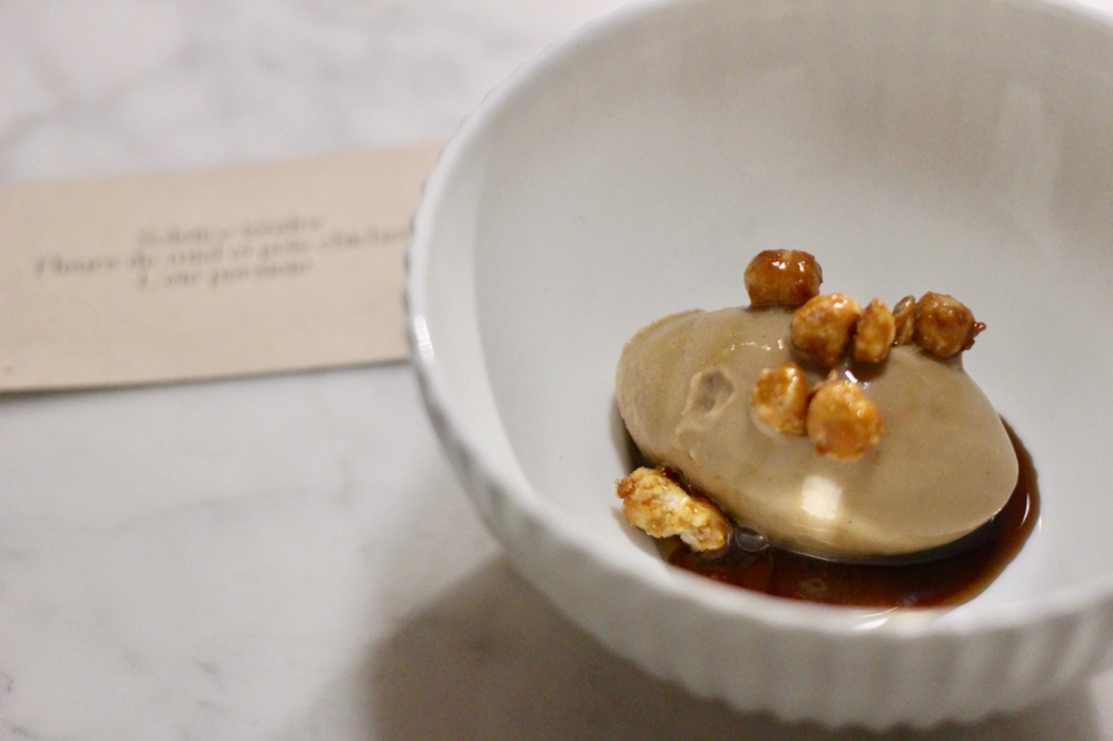 menu-mtl-en-lumiere-nadia-sammut-chickpea-sorbet-glace-signature